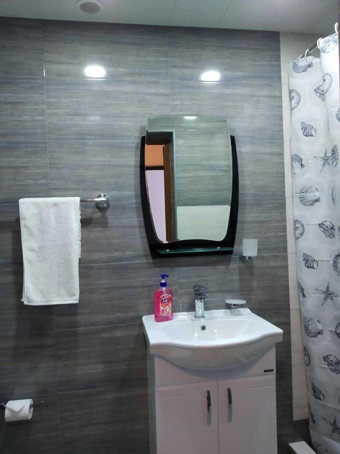 Apartment Near Sasundci Davit Metro Station エレバン エクステリア 写真