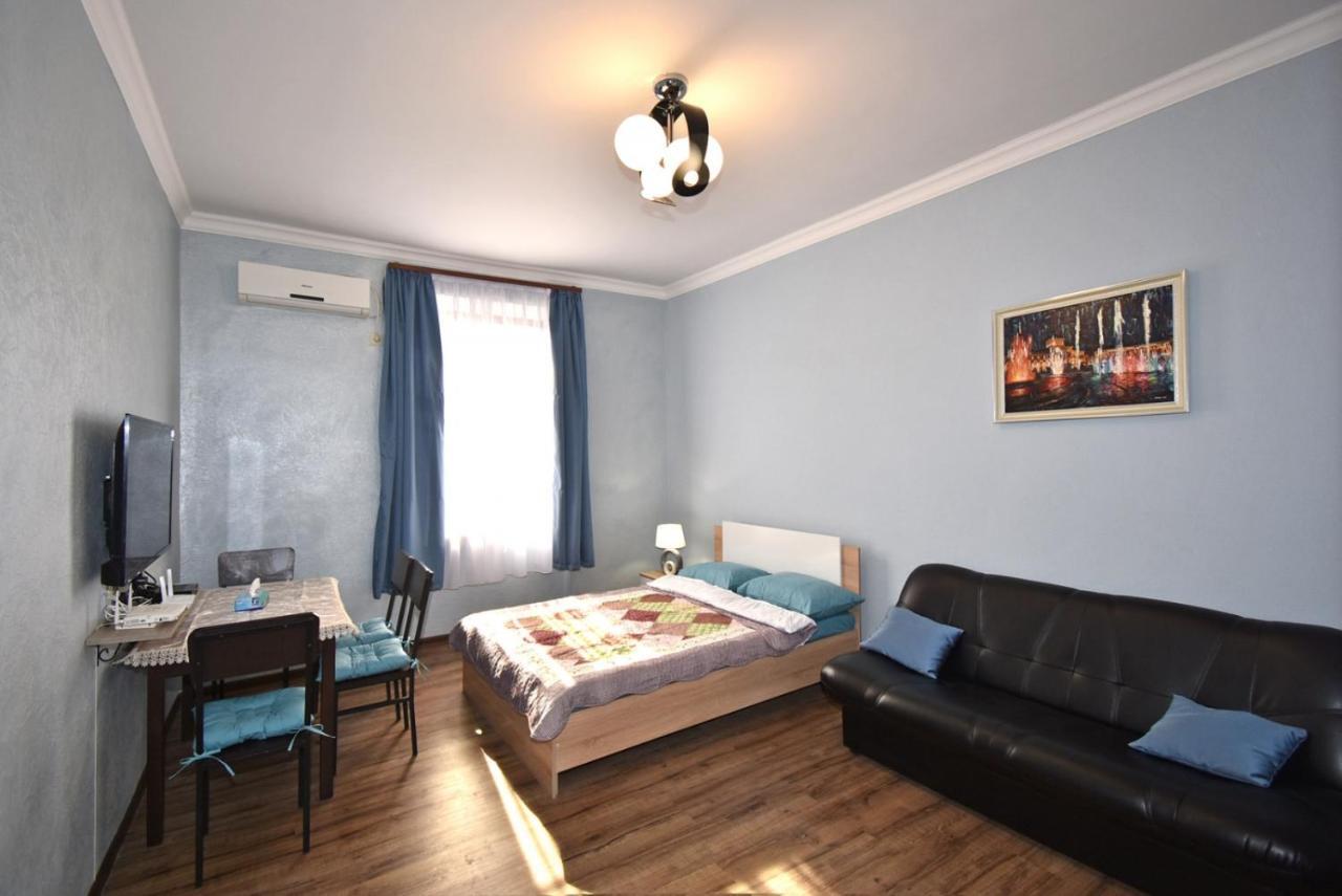 Apartment Near Sasundci Davit Metro Station エレバン エクステリア 写真