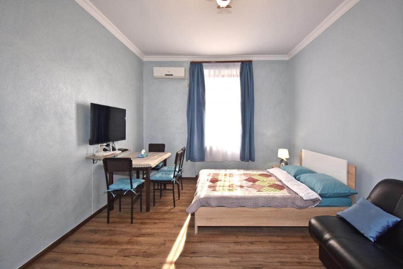 Apartment Near Sasundci Davit Metro Station エレバン エクステリア 写真